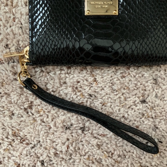 Michael Kors Black Python Wristlet - Picture 3 of 5